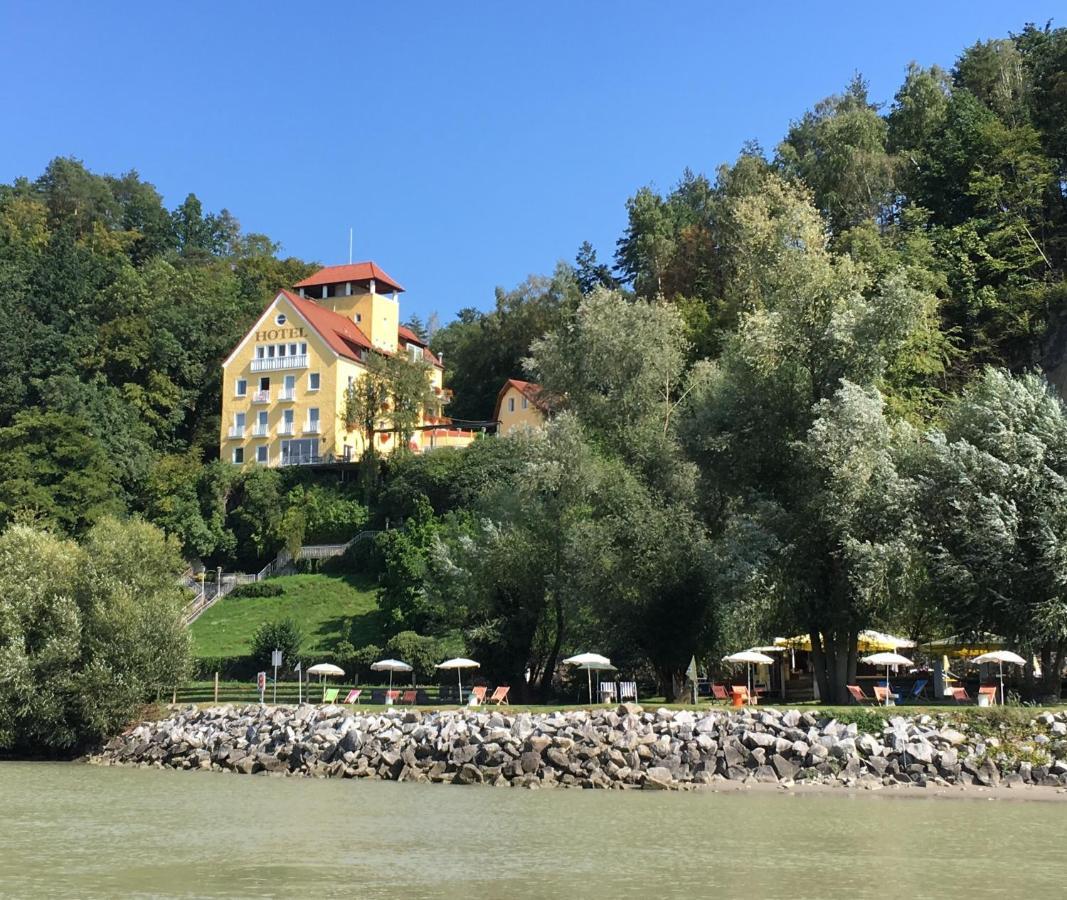 Hotel-Restaurant Faustschloessl Фельдкирхен-на-Дунае Экстерьер фото